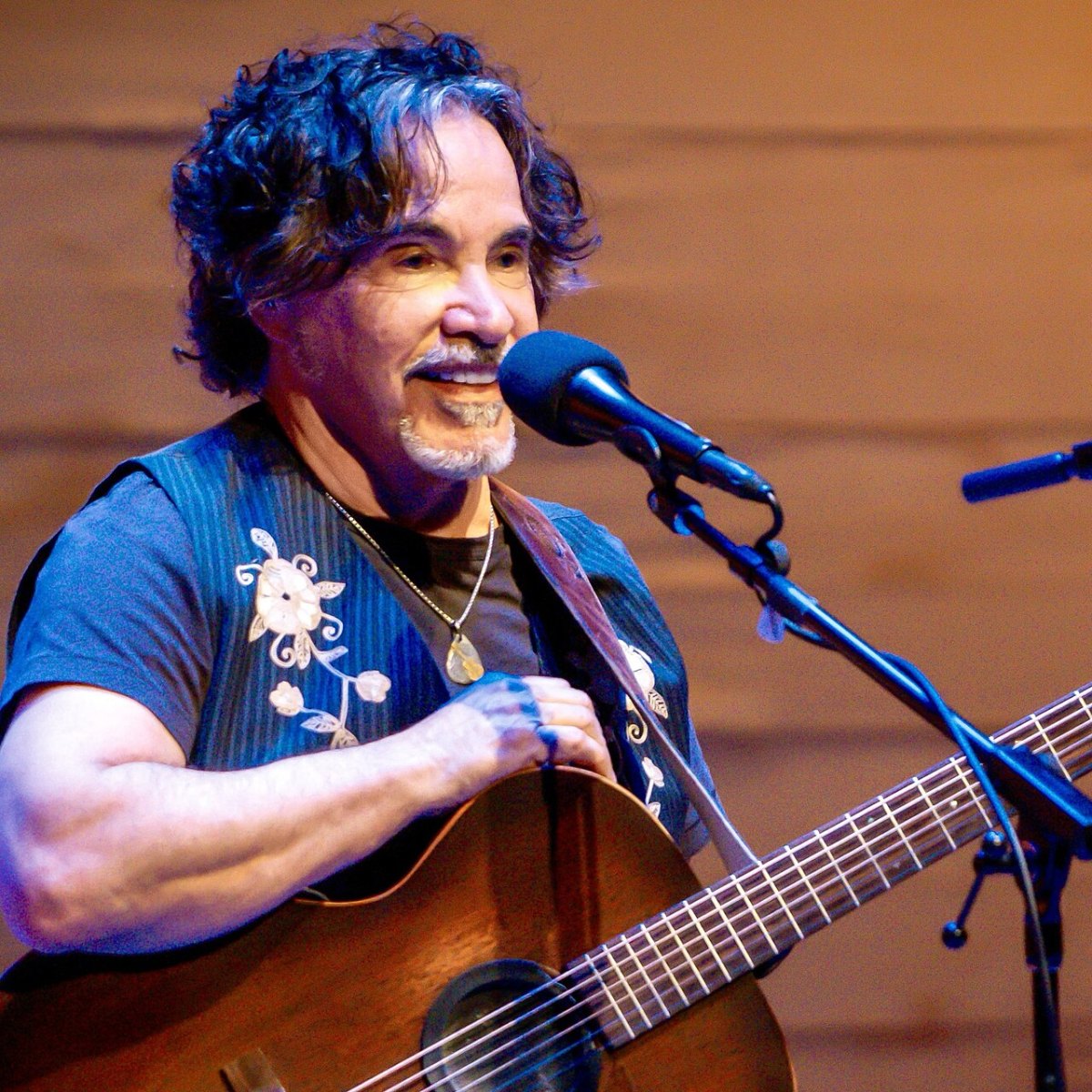 John Oates mustache